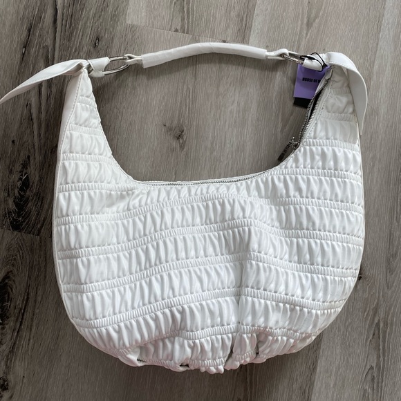 HOUSE OF WANT | HOW We Saunter White Shirring Luxury Vegan Leather Bag NWT - Picture 9 of 13